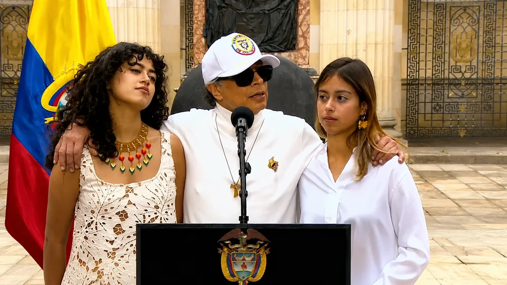Petro invoca las palabras de Jesús y pide amor incluso para quienes lo insultan “El último será el primero”