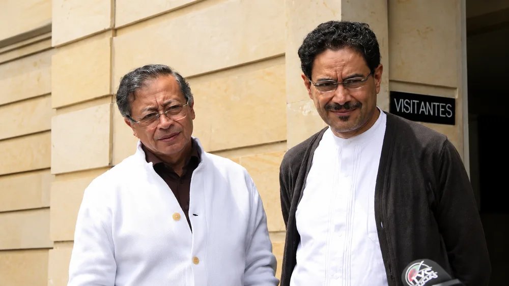 Gustavo Petro liderará la oposición al gobierno de Abelardo de la Espriella tras acuerdo con Iván Cepeda